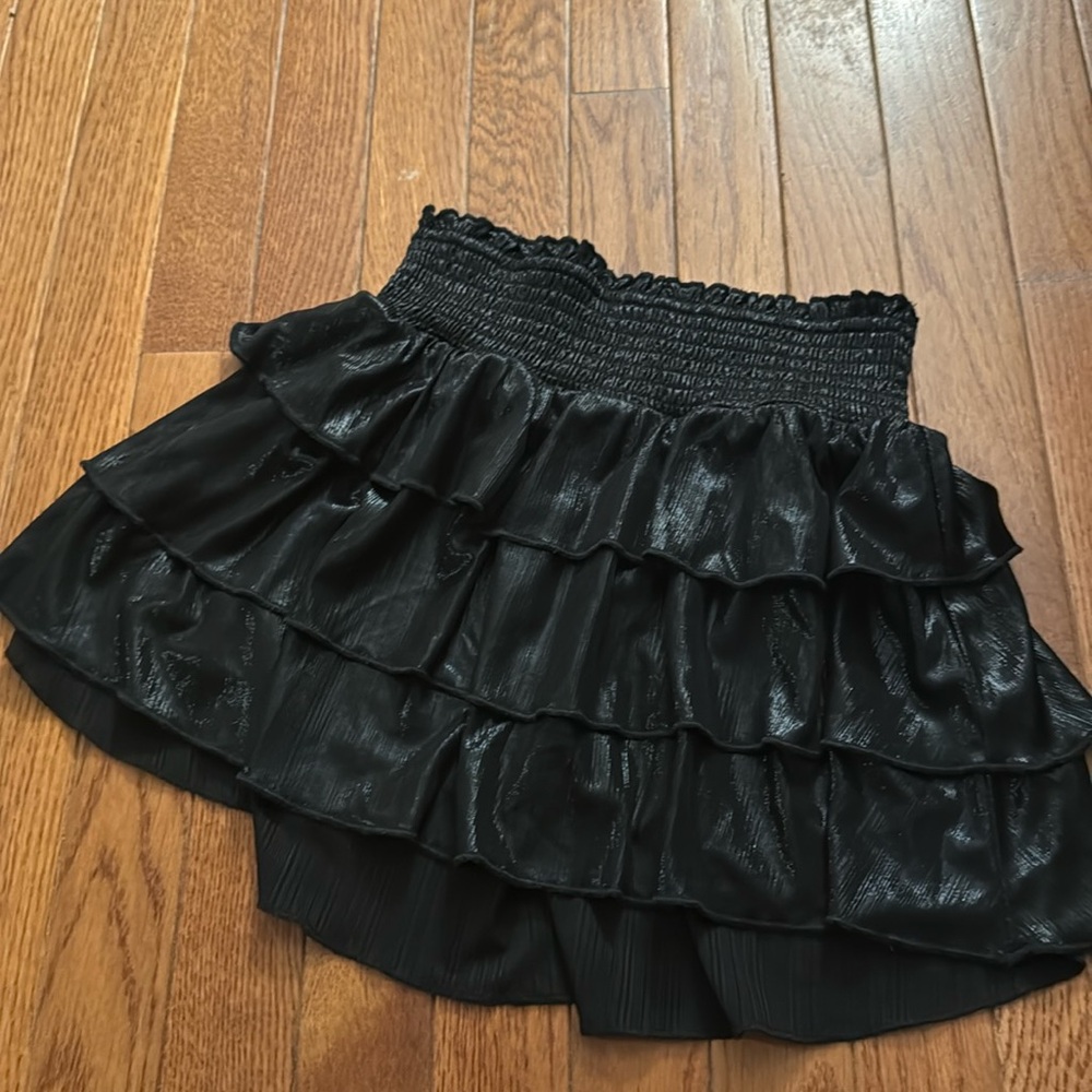 KatieJ black stretchy ruffle skirt! Worn once!